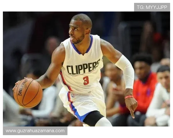 保罗凭借卓越比赛阅读能力多次提前预判成功展现老将智慧魅力十足