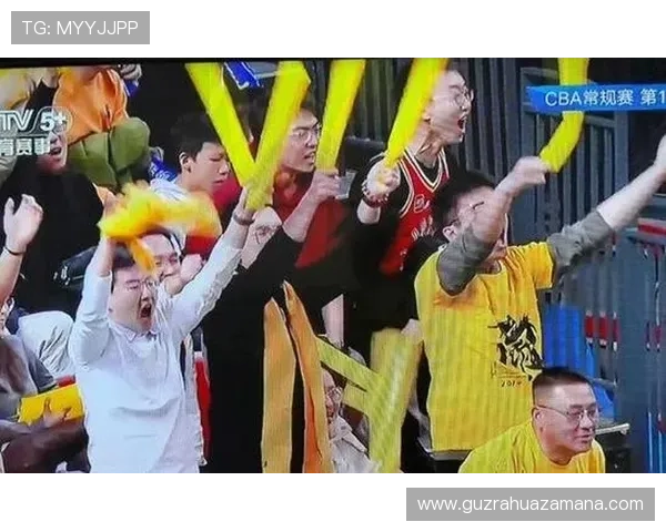 赛场场边暖心举动引热议 粉丝纷纷点赞感动瞬间刷爆社交平台